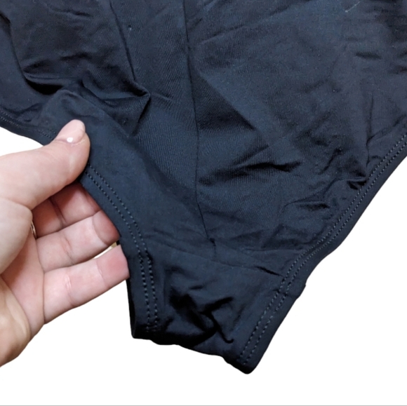 La Blanca Black & White Polka Dot One-Piece Swimsuit Size 14 🌊✨ - Picture 12 of 16